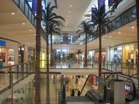 faisal-mall-shopping.jpg